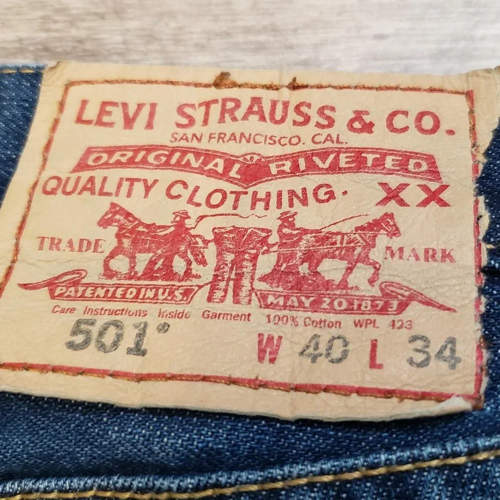 Levi's 501 Original Fit‎ Button Fly Medium Wash Jeans 40W 34L
